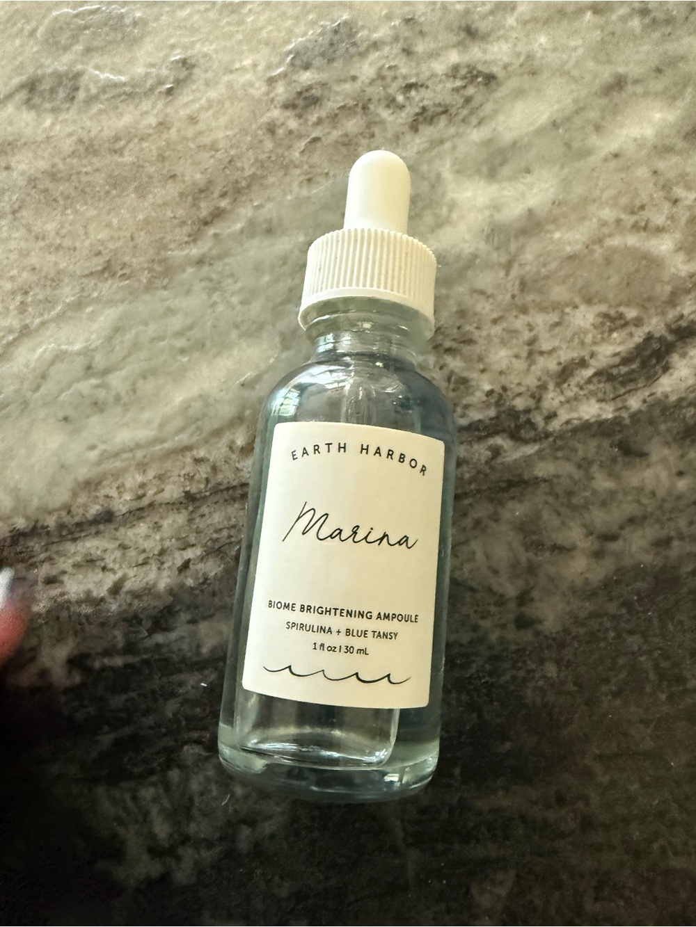 Earth Harbor Marina face serum